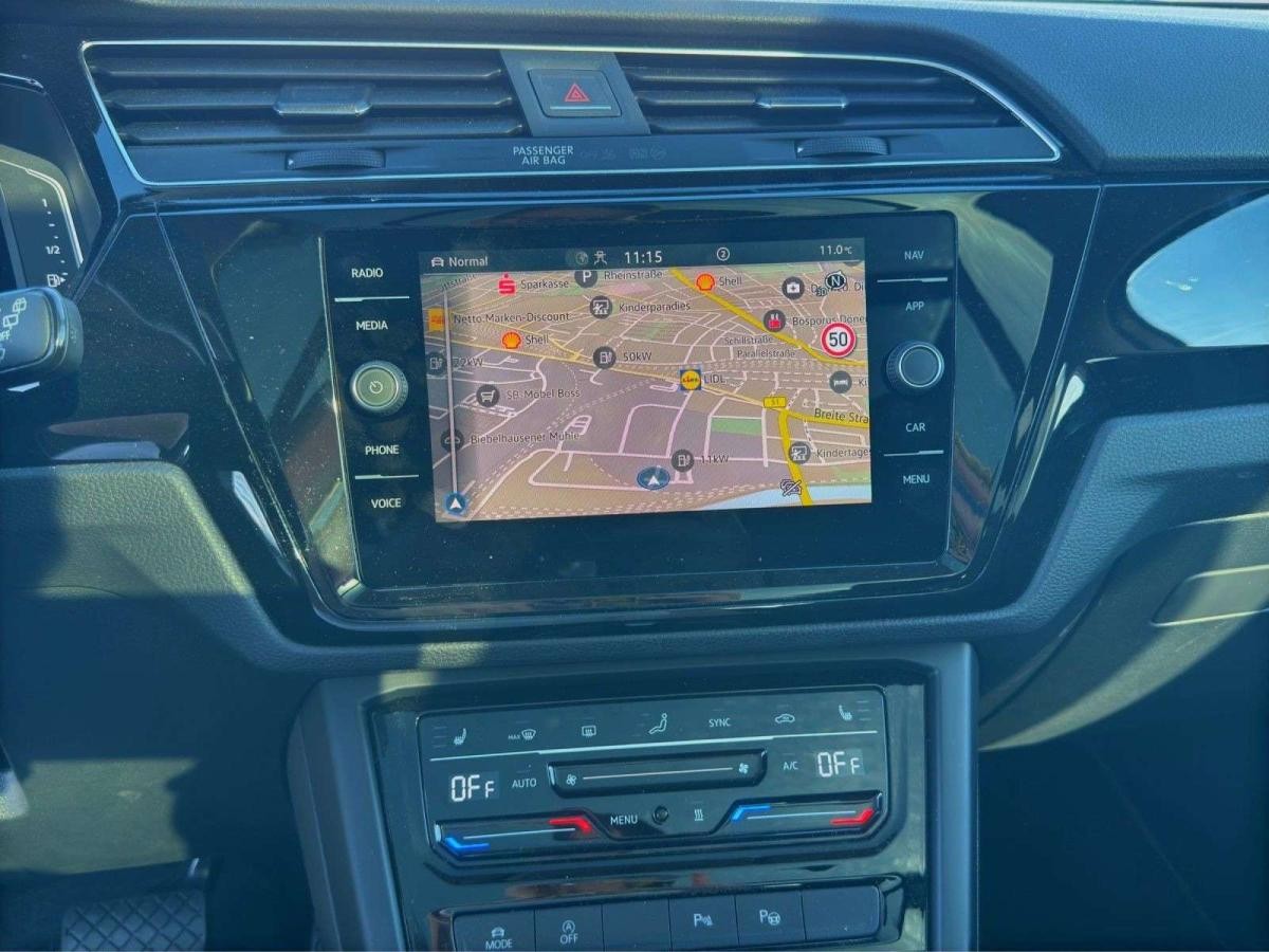 Volkswagen Touran Highline 1.5 TSI DSG 7-SITZER BLACK STYLE