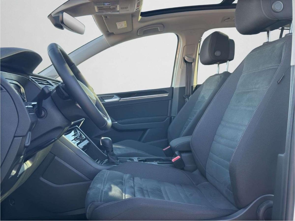 Volkswagen Touran Highline 1.5 TSI DSG 7-SITZER BLACK STYLE