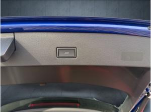 Volkswagen T-Roc R Akrapovic/AHK/Matrix/Pano/Nav/Kam/Leder/Assist