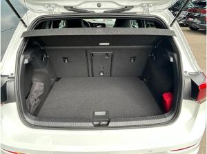 Volkswagen Golf 1.5 TSI R-LINE ACC LED KAMERA APPLE-CAR-PLAY