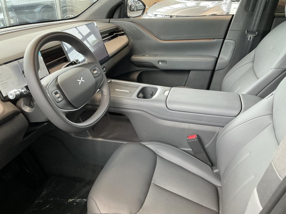 XPENG G6 AWD PERFORMANCE * MJ25 * Black Edition * AHZV * sofort verfügbar *