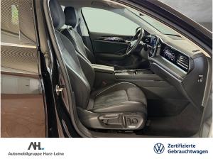 Volkswagen Passat Variant 2.0 TDI Elegance DSG Matrix AHK Navi ACC Massage AreaView