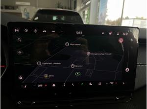 Skoda Octavia Combi Sportline 2.0 TDI DSG HUD Navi Matrix el. HK dig. Komb. 360°