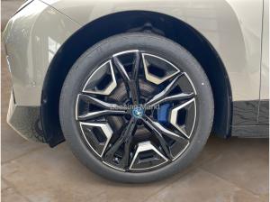BMW ix iX xDrive50 Sportpaket / NP= 121.550,- / AHK /