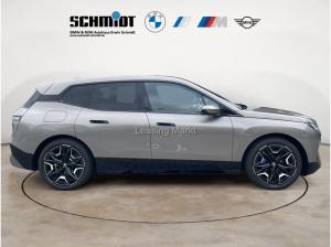 BMW ix iX xDrive50 Sportpaket / NP= 121.550,- / AHK /