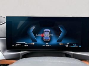 BMW 330 e Touring M Sport / NP= 76.680,- / AHK /