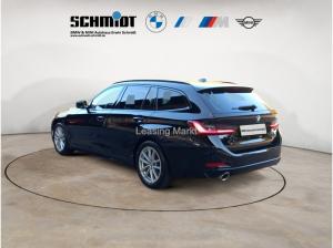 BMW 320 i Touring / NP= 58.240,- / Sitz Memory /