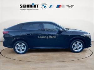 BMW X2 sDrive18d Sport / NP= 58.370,- / AHK / Harman