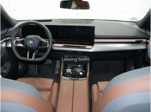 BMW i5 xDrive40 Touring M Sportpaket Panorama AHK