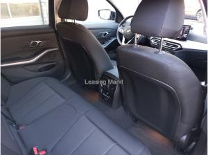 BMW 320 i Touring / NP= 58.240,- / Sitz Memory /