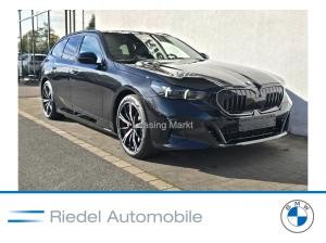BMW 550 550e xDrive Touring Navi Tempom.aktiv Panoramadach Bluetooth PDC MP3 Schn.