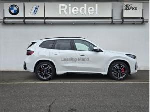 BMW iX1 xDrive30 Navi Tempom.aktiv Panoramadach Bluetooth PDC