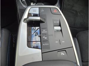 BMW iX1 xDrive30 Navi Tempom.aktiv Bluetooth PDC HeadUp
