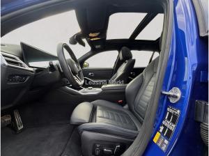 BMW 330 e Touring M Sport / NP= 80.570,- / Panorama /