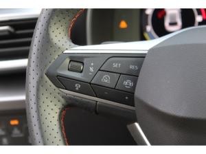 Seat Leon 2.0 TDI DSG FR NAVI LED KAMERA ACC SHZ GRA 17