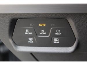 Seat Leon 2.0 TDI DSG FR NAVI LED KAMERA ACC SHZ GRA 17