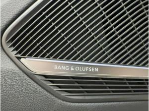 Audi A4 Avant S line 40 TFSI Pano B&O Kamera LED