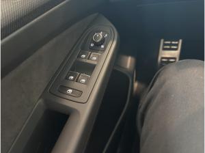 Volkswagen Golf R-Line 1.5 DSG / AHK/ BlackStyle/ Business Premium *Lagerfahrzeug*