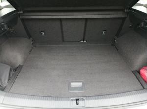 Volkswagen Tiguan Life 1.5 TSI DSG / Navi, LED, AHK, ACC