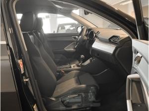 Audi Q3 35 TFSI advanced S tronic NAVI/AHK/LM19/ACC