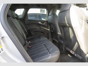 Audi Q4 e-tron 45 2xS line/Wärmepumpe/HuD/Pano/AHK/360°/ACC