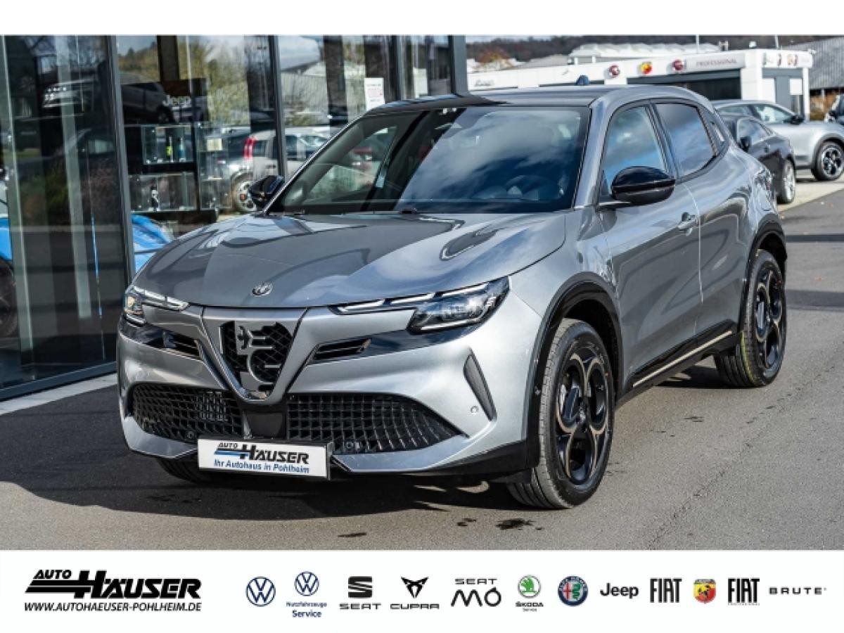 Alfa Romeo Junior Ibrida 1.2 VGT INTENSA ** PANO EL. HECKKL. NAVI KAMERA ACC MATRIX-LED PDC
