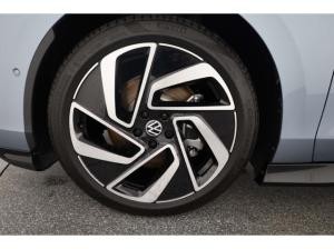 Volkswagen ID.7 Pro 77 kWh AHK/Matrix/Wärmepumpe/RFK/SH/PDC