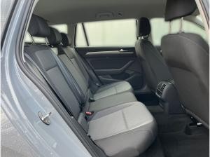 Volkswagen Passat Variant Conceptline 1.5TSI DSG/ Navi, LED