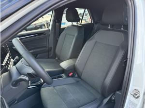 Volkswagen T-Roc Style 2.0TDI DSG 8-fach AHK Navi 19" LED
