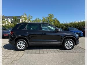 Skoda Karoq SELECTION 1.5 TSI DSG (UVP 43.359€ /KW48/25) AHK/PARK/WINTER/KESSY/230V/4J.GARA./UVM.