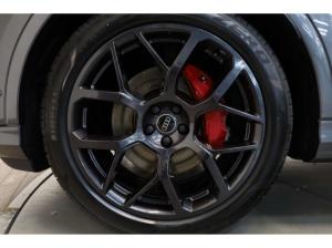 Audi Q7 TDI quattro S line business