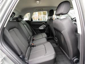 Audi Q3 35TFSI Stronic NAVI LED AHK StANDHZ PDC SHZ // SOFORT VERFÜGBAR!!!