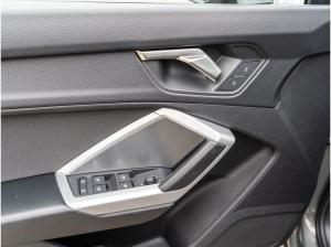 Audi Q3 35TFSI Stronic NAVI LED AHK StANDHZ PDC SHZ // SOFORT VERFÜGBAR!!!