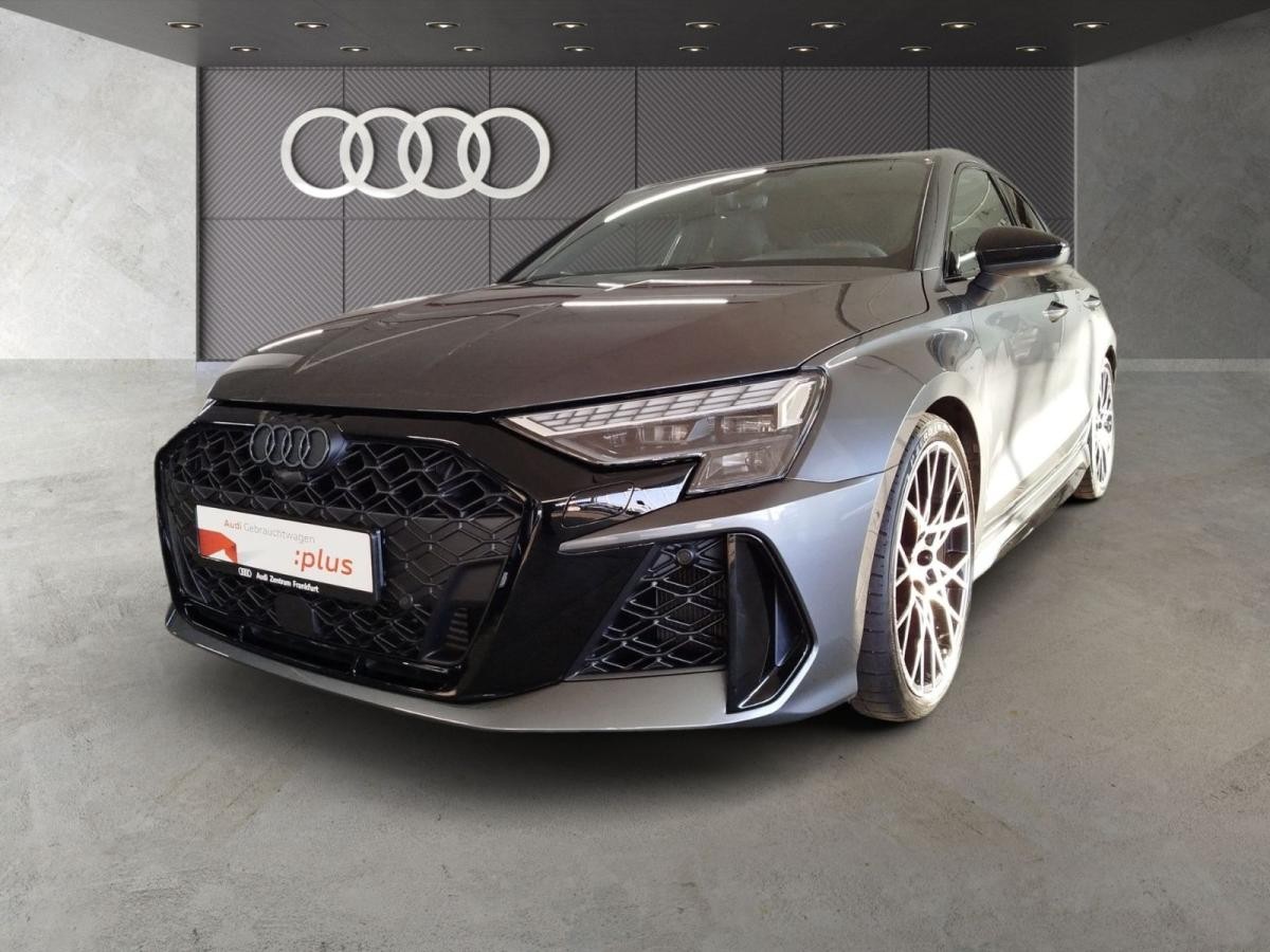 Audi RS3 Limousine quattro S tronic Matrix-LED Navi Sonos RS-Sportabgasanlage