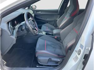 Volkswagen Golf GTI VIII Clubsport DCC Business+ LM19 Light-Assist