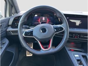 Volkswagen Golf GTI VIII Clubsport DCC Business+ LM19 Light-Assist