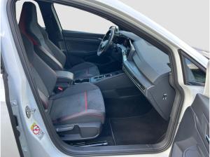 Volkswagen Golf GTI VIII Clubsport DCC Business+ LM19 Light-Assist