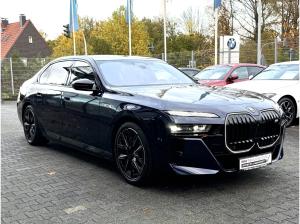 BMW i7 M70 xDrive //Automatiktüren B&W UPE Euro 217.640,- inkl.