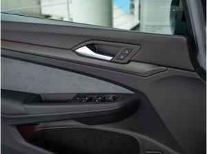Volkswagen Golf Variant 2.0 TSI R-Line Black DCC H&K Kamera