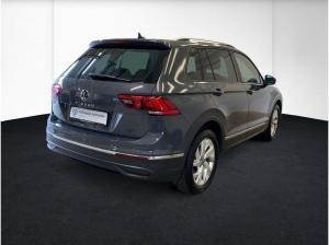 Volkswagen Tiguan 2.0 TDI Active*AHK*ACC*Rear View*SHZ*Navi