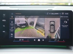 BMW iX1 xDrive30/M-Sport/Head-Up/360°/AHK/ACC/elektr.Sitze/HK/Adapt.LED