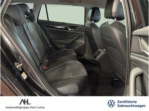 Volkswagen Passat Variant 2.0 TDI Elegance DSG Matrix AHK Navi ACC Massage AreaView