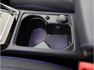 Volkswagen Golf VIII 2.0 TSI R+4MOTION+DSG+PANO+RFK+MATRIX