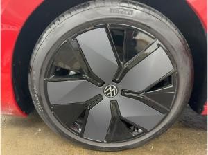 Volkswagen Passat Variant R-LINE BLACK 2.0 TSI DSG NP73970€