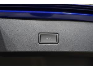 Volkswagen T-Roc R-Line 1.5 TSI OPF DSG Black Style IQ.LIGHT