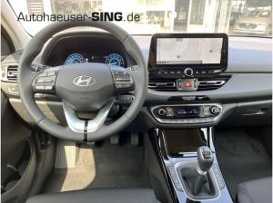 Hyundai i30 i30cw M-Hybrid Navi LED Kamera SHZ PDC CarPlay