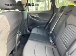 Hyundai i30 i30cw M-Hybrid Navi LED Kamera SHZ PDC CarPlay