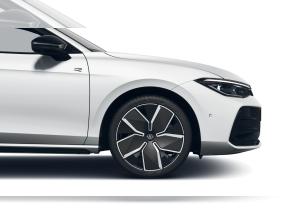 Volkswagen Passat R-Line 1.5 l eHybrid CarPlay Pano Hyb.