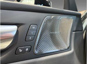 Volvo XC60 T6 Plus Dark+Neues Modell+Glasdach+Head-up