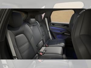 Porsche Cayenne E-Hybrid Black Edition mit SportDeisgn, AHK, HuD, inkl. 20-Zoll Winterräder